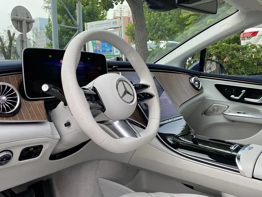 Mercedes-Benz EQE — миниатюра 20