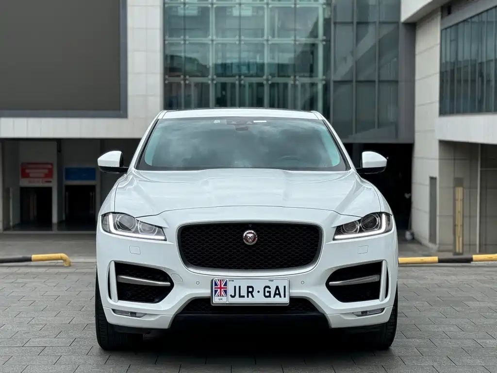 Jaguar F-PACE — миниатюра 2