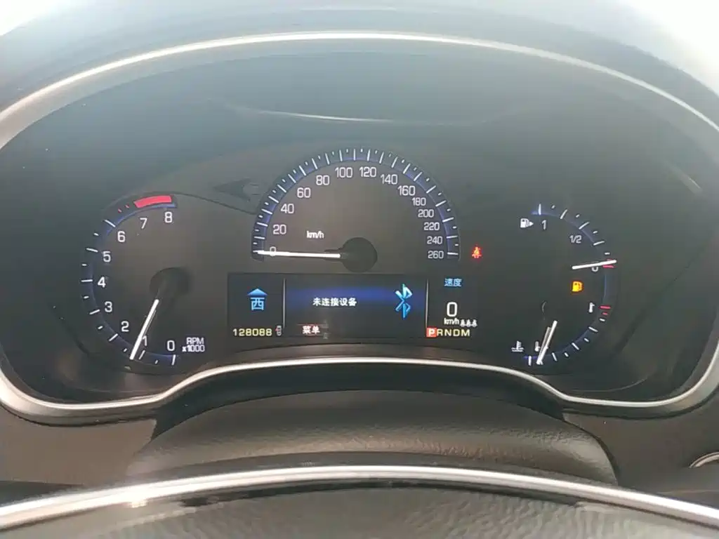 Cadillac SRX — миниатюра 12