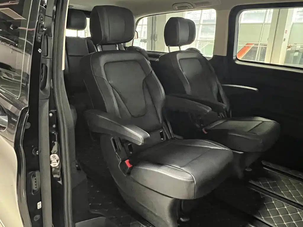 Mercedes-Benz Vito — миниатюра 20
