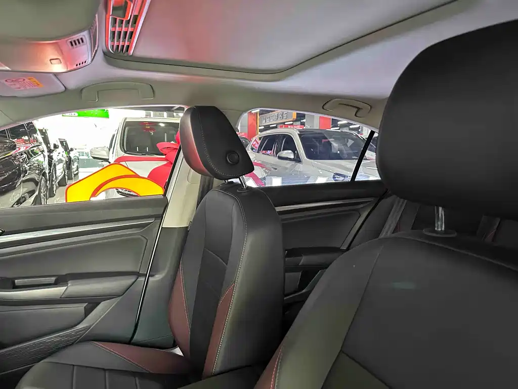 Volkswagen Bora 2021 1.5L AT Elite Smart Connect