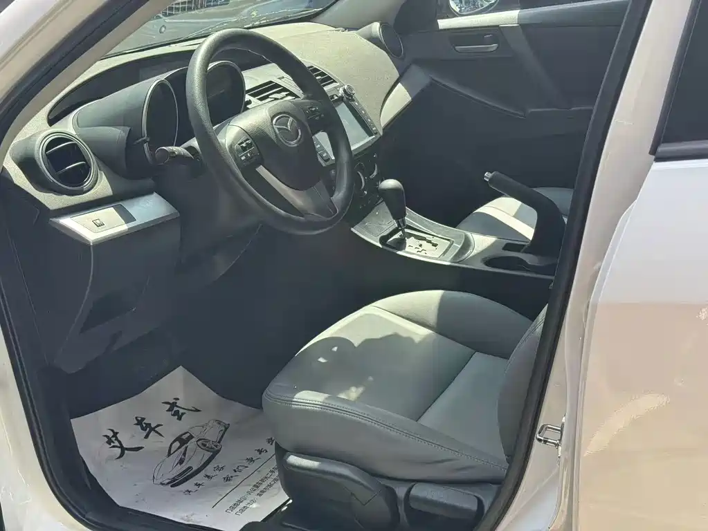 Mazda 3 Xingcheng — миниатюра 7