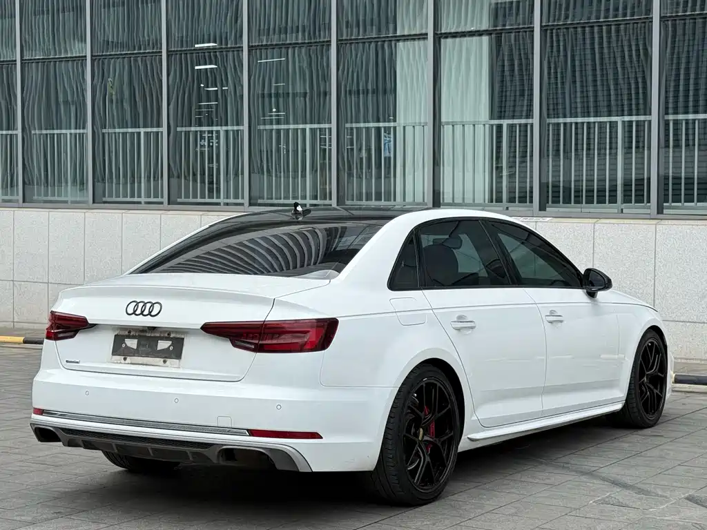 Audi A4L — миниатюра 19