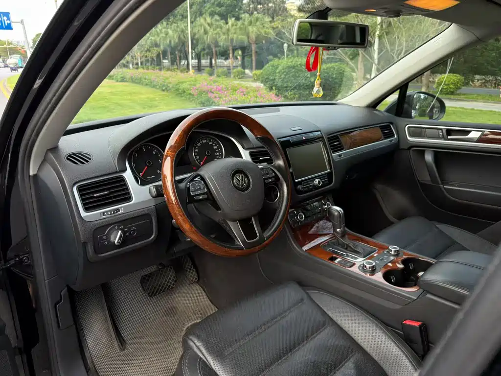 Volkswagen Touareg — миниатюра 7