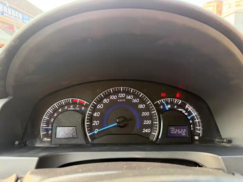 Toyota Camry — миниатюра 9