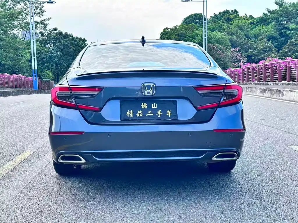 Honda Accord — миниатюра 6