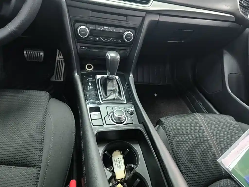 Mazda 3 Axela — миниатюра 14