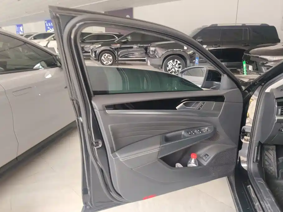 Volkswagen Passat — миниатюра 7