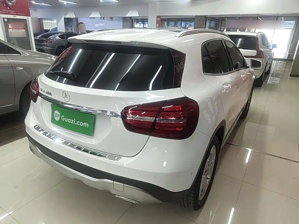Mercedes-Benz GLA — миниатюра 7