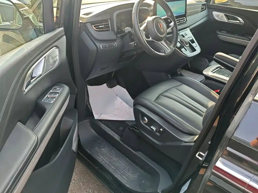 Hongqi Hongqi HQ9 PHEV — миниатюра 16