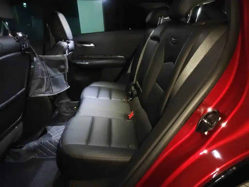 Cadillac XT4 — миниатюра 15