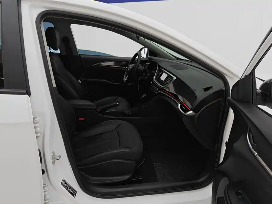 Buick Excelle — миниатюра 7