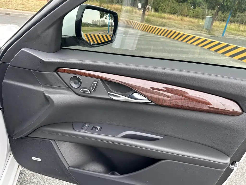 Cadillac CT6 — миниатюра 16