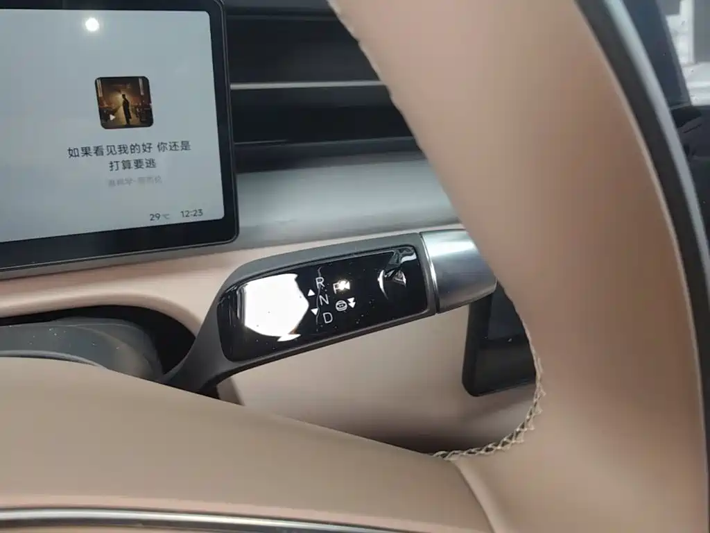 XPeng X9 — миниатюра 14