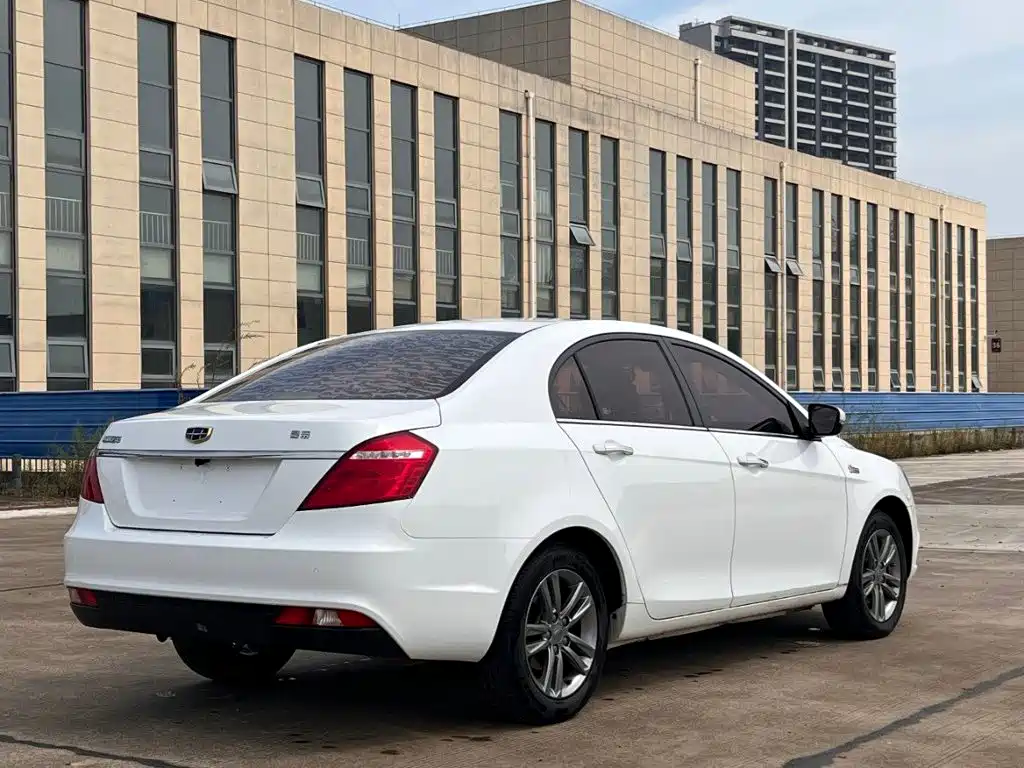Geely Emgrand — миниатюра 6