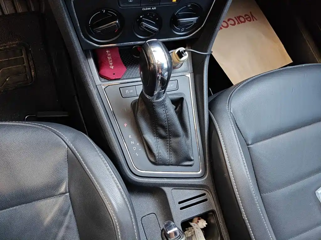 Volkswagen Lavida — миниатюра 10