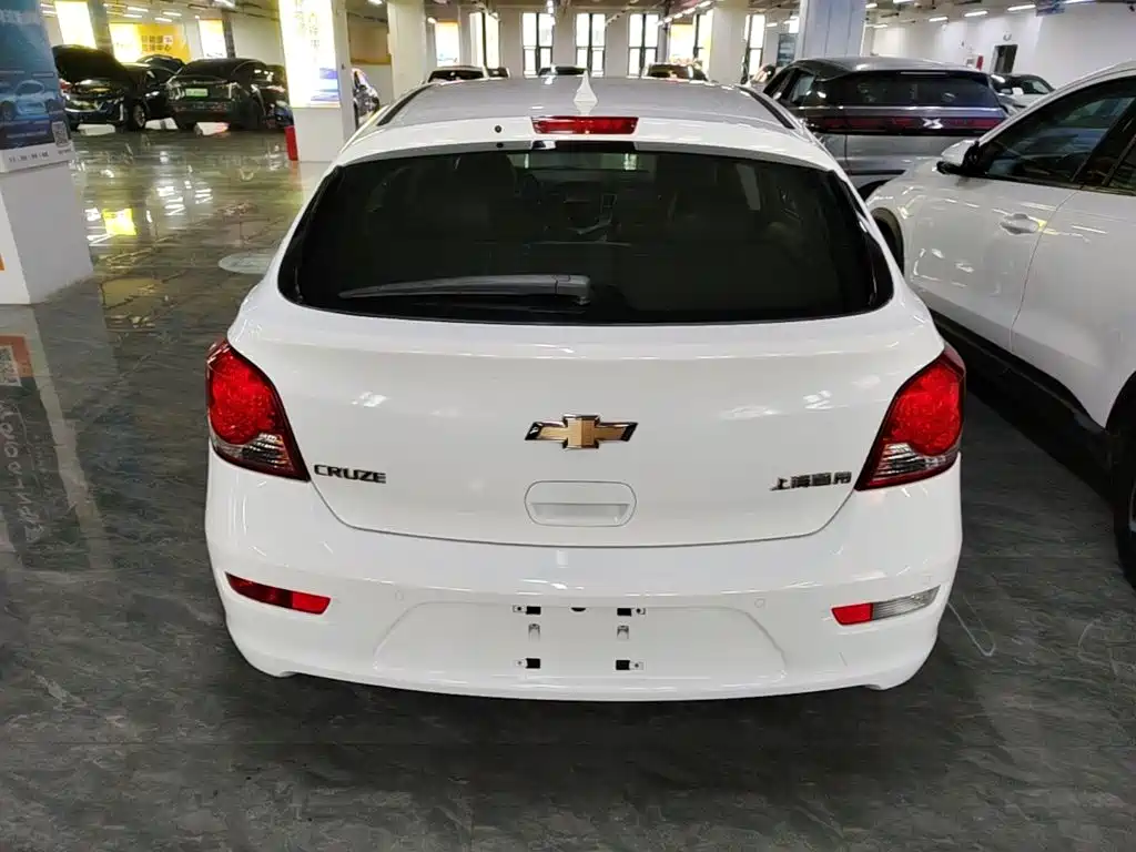 Chevrolet Cruze — миниатюра 6