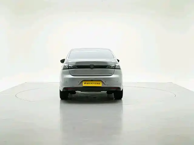 Peugeot 408 — миниатюра 6