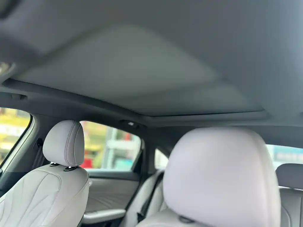 Roewe M7 DMH — миниатюра 15