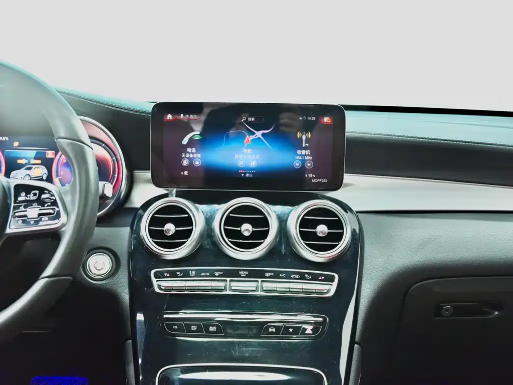 Mercedes-Benz GLC — миниатюра 10