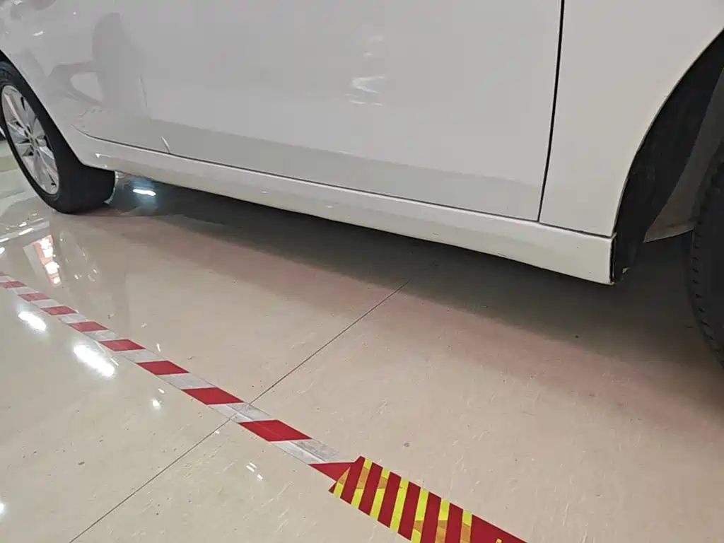Roewe 360 — миниатюра 21