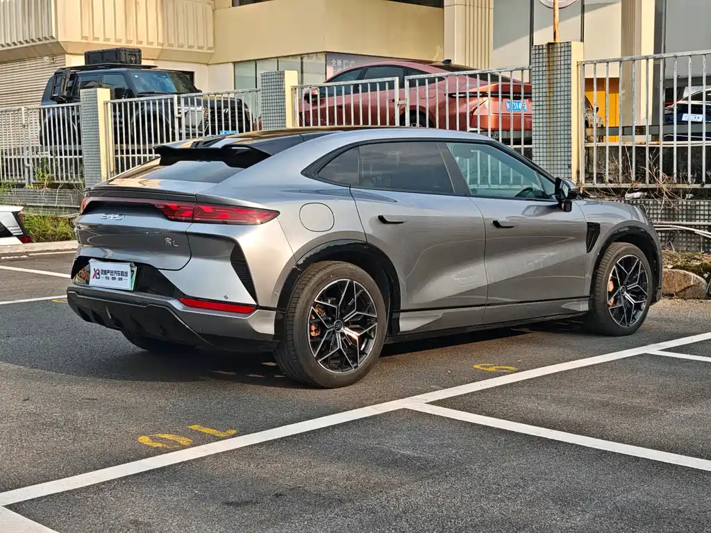 BYD L EV — миниатюра 4