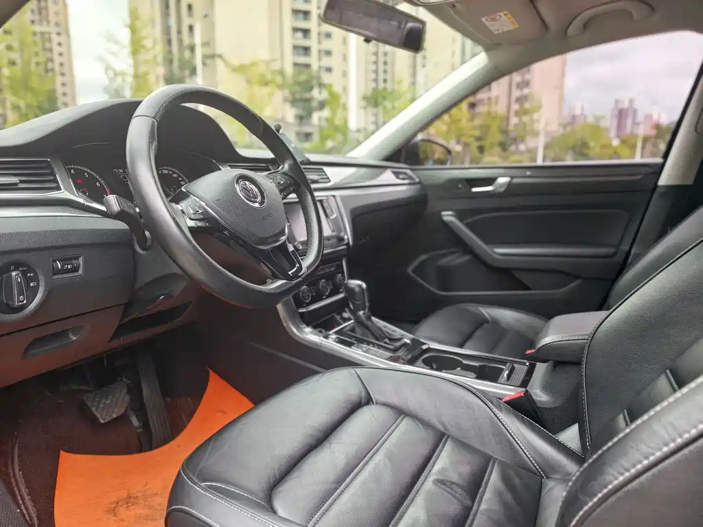 Volkswagen Passat — миниатюра 4
