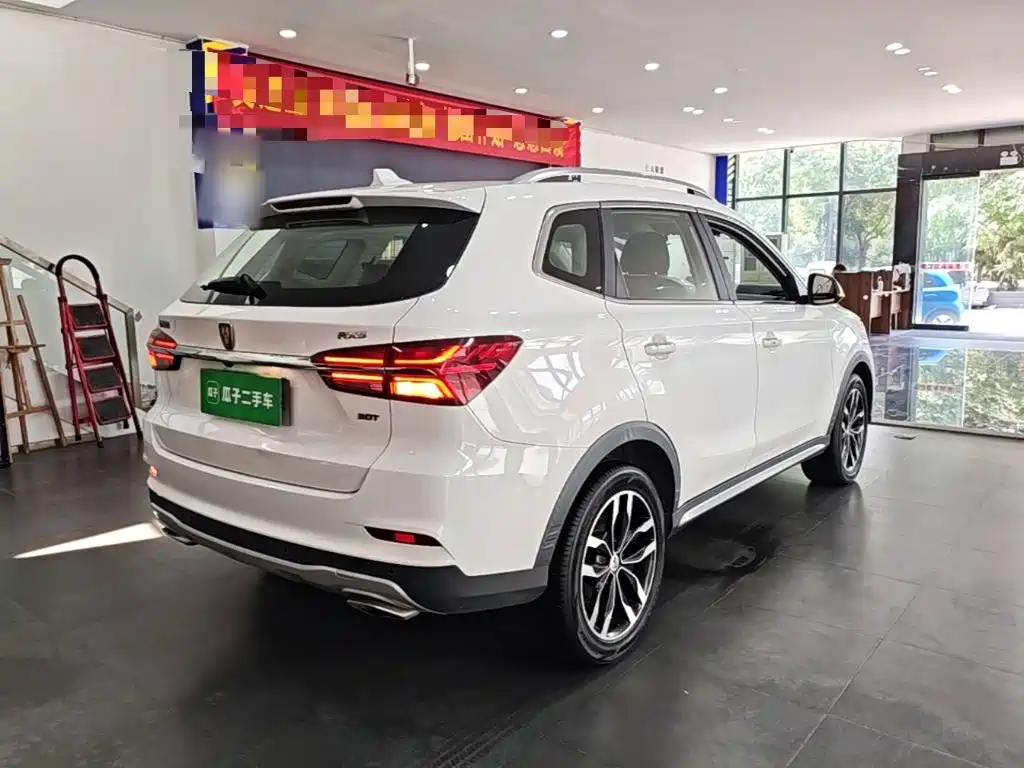 Roewe RX5 — миниатюра 7
