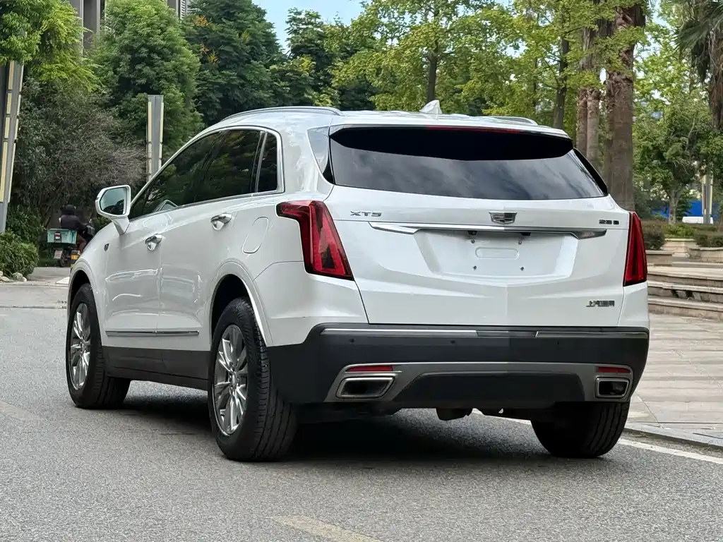 Cadillac XT5 — миниатюра 5