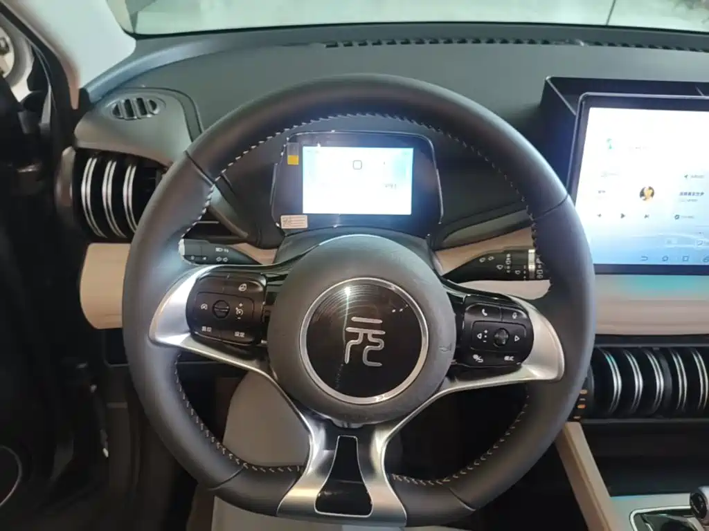 BYD Yuan Plus — миниатюра 11