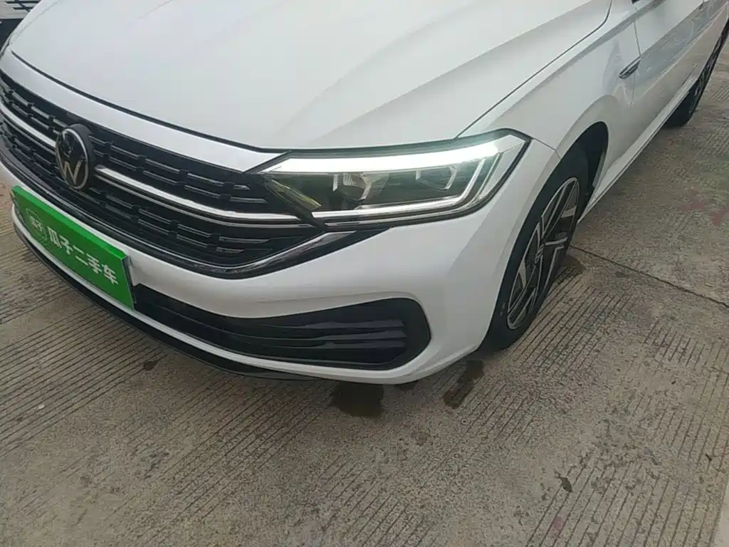 Volkswagen Sagitar — миниатюра 24