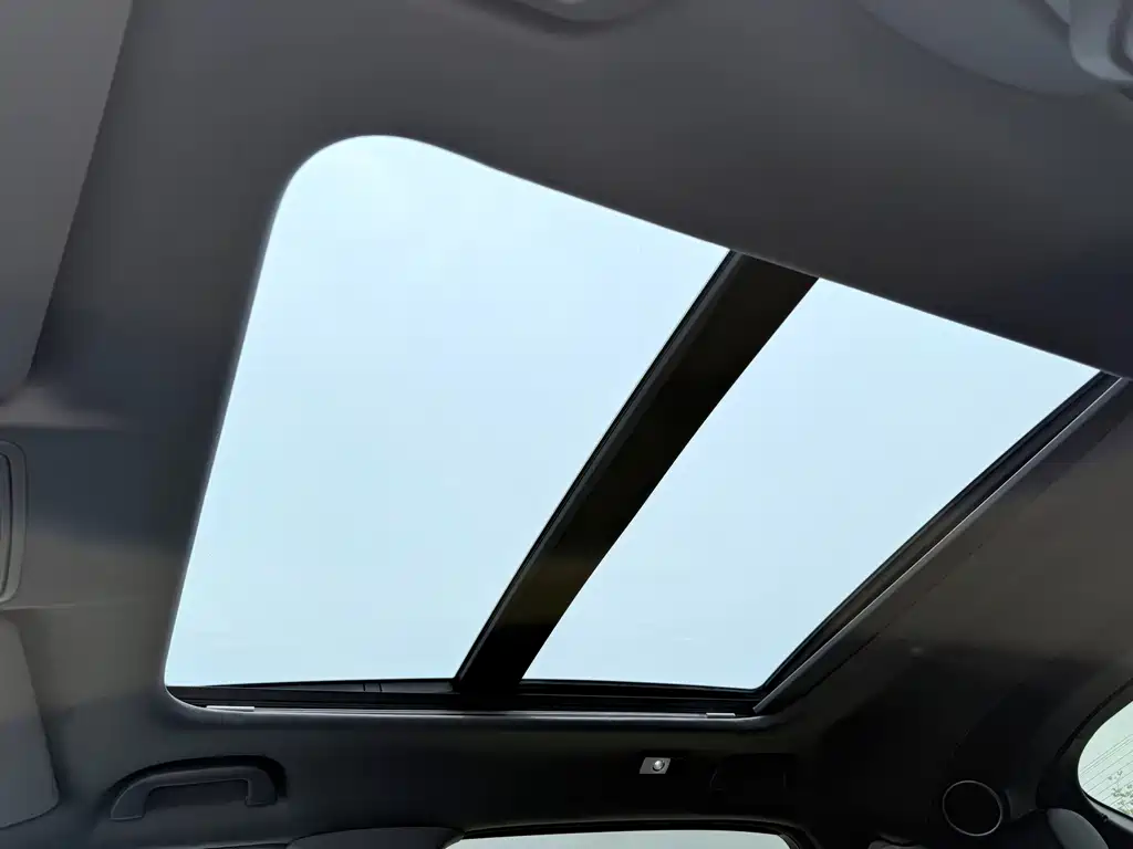 Honda UR-V 370TURBO 2WD Premium Edition China V, фото 18