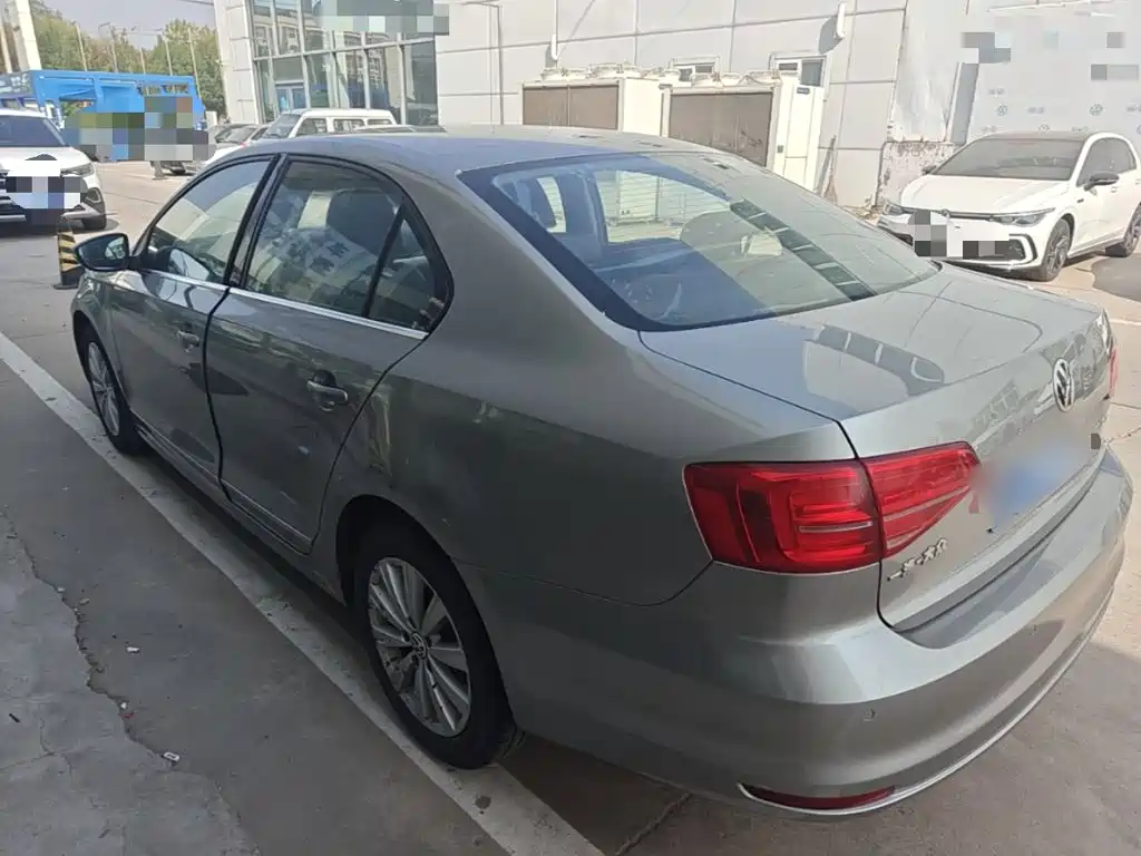 Volkswagen Sagitar — миниатюра 5