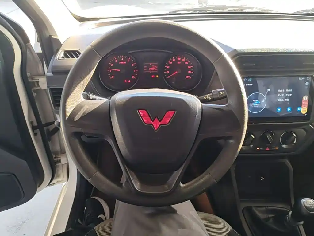 Wuling Hongguang — миниатюра 11