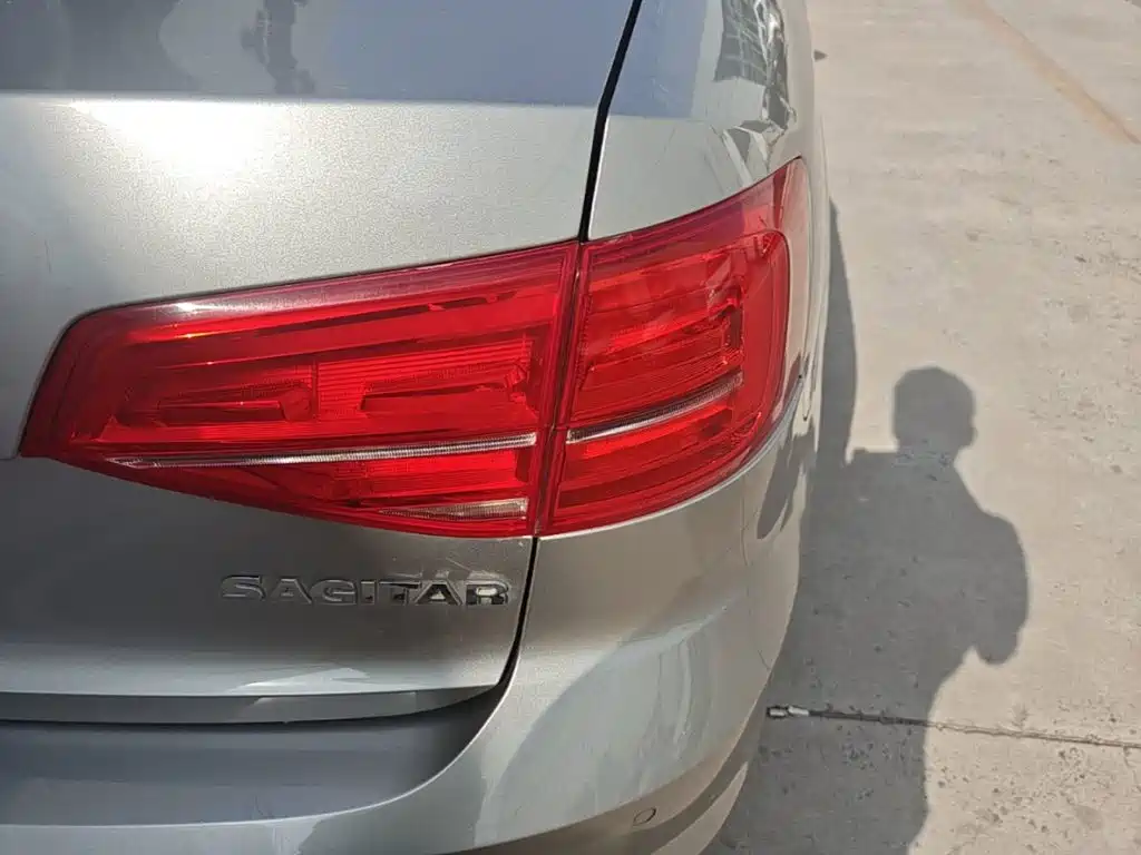 Volkswagen Sagitar — миниатюра 8