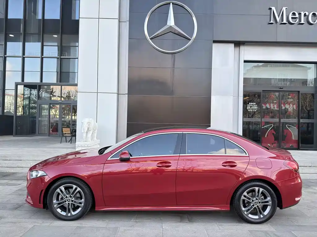 MERCEDES-BENZ A CLASS