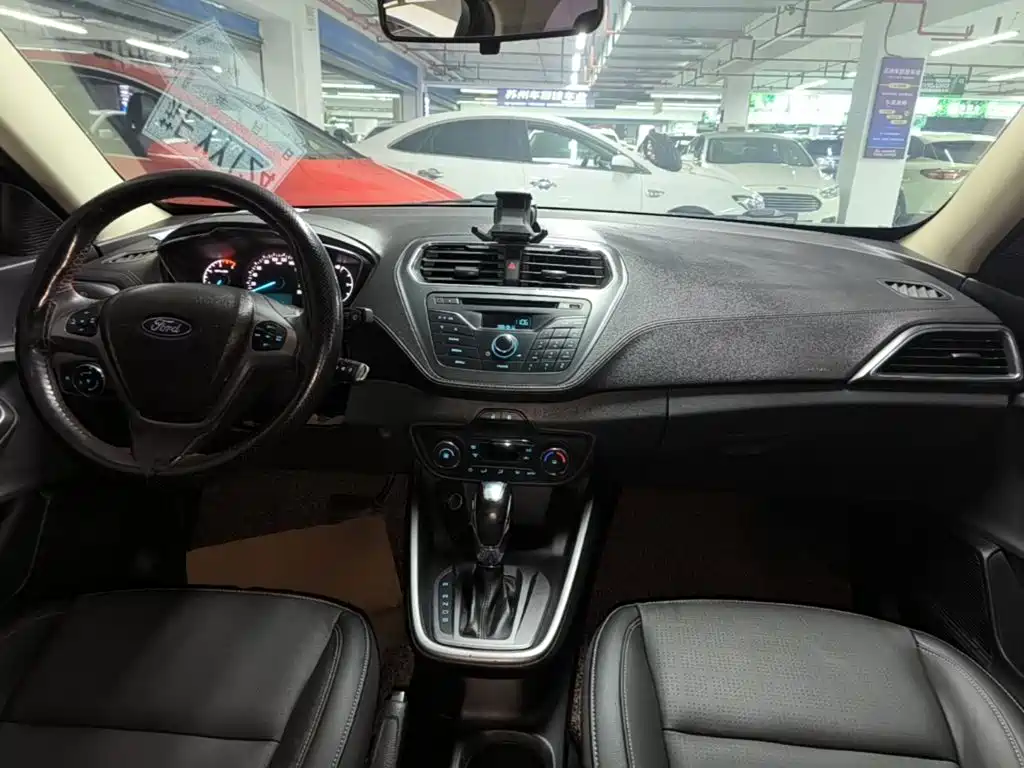 Ford Escort — миниатюра 10