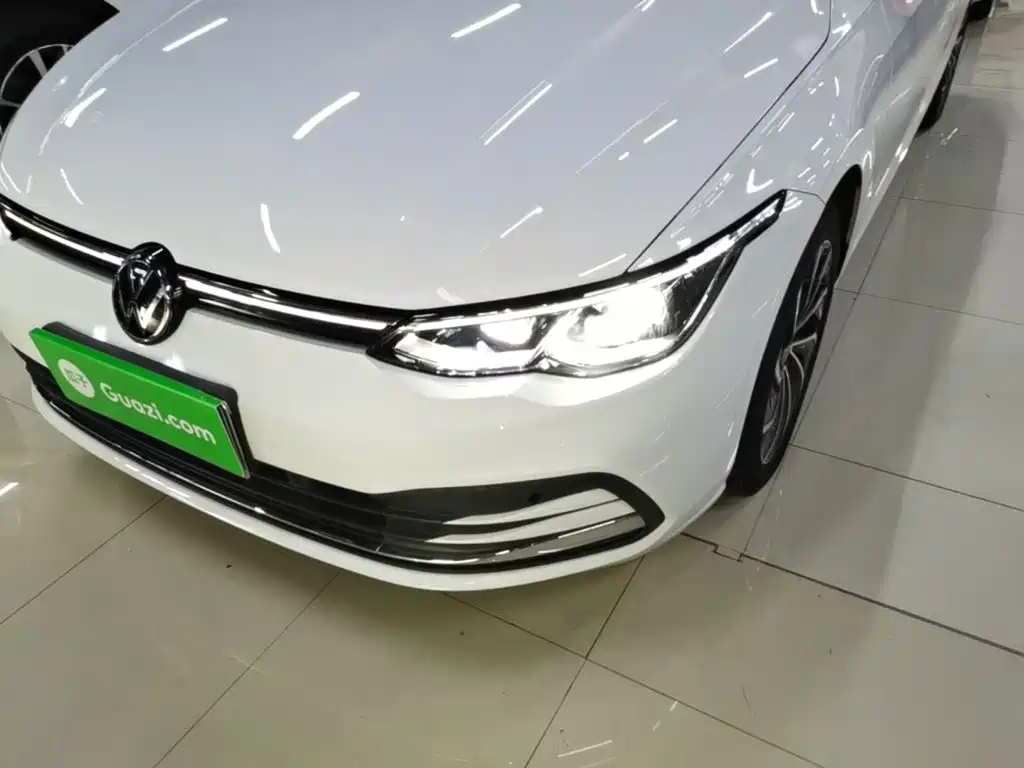 Volkswagen Golf — миниатюра 24