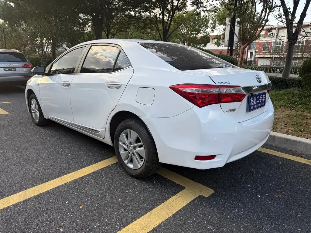 Toyota Corolla — миниатюра 10