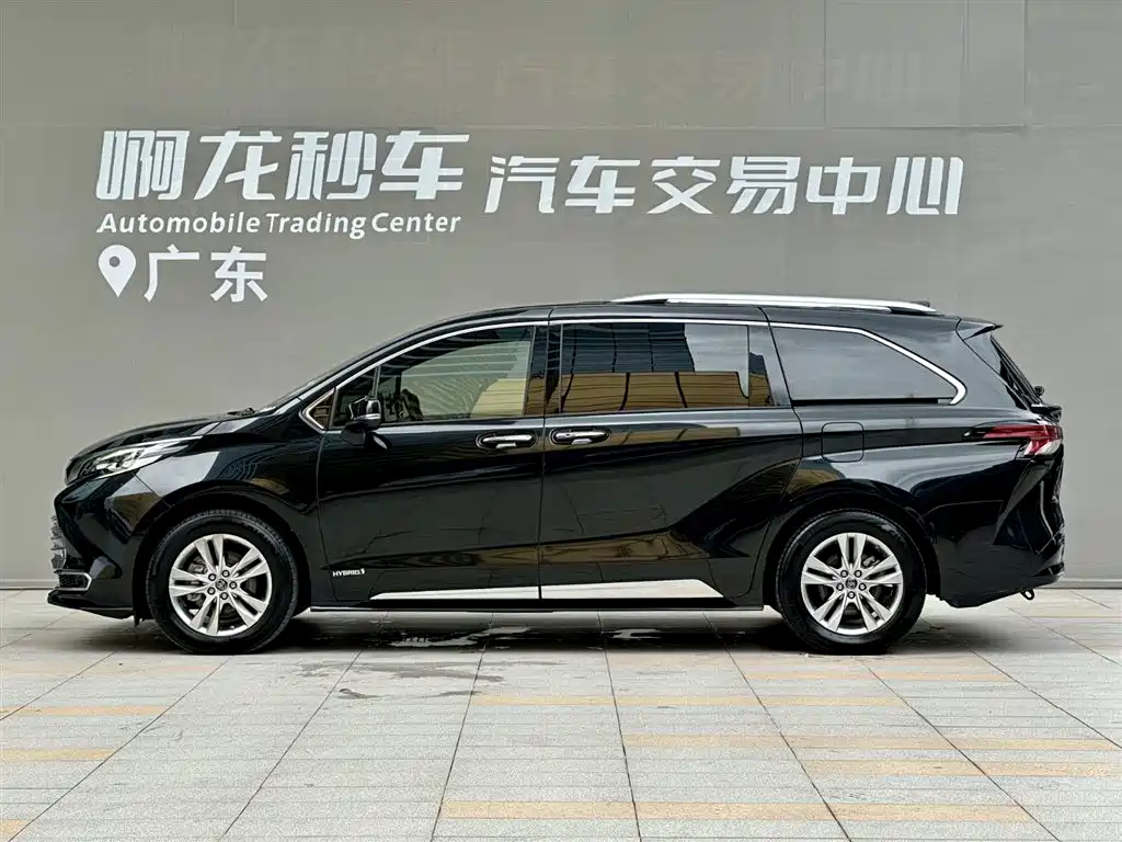 Toyota Sienna 2021 2.5L