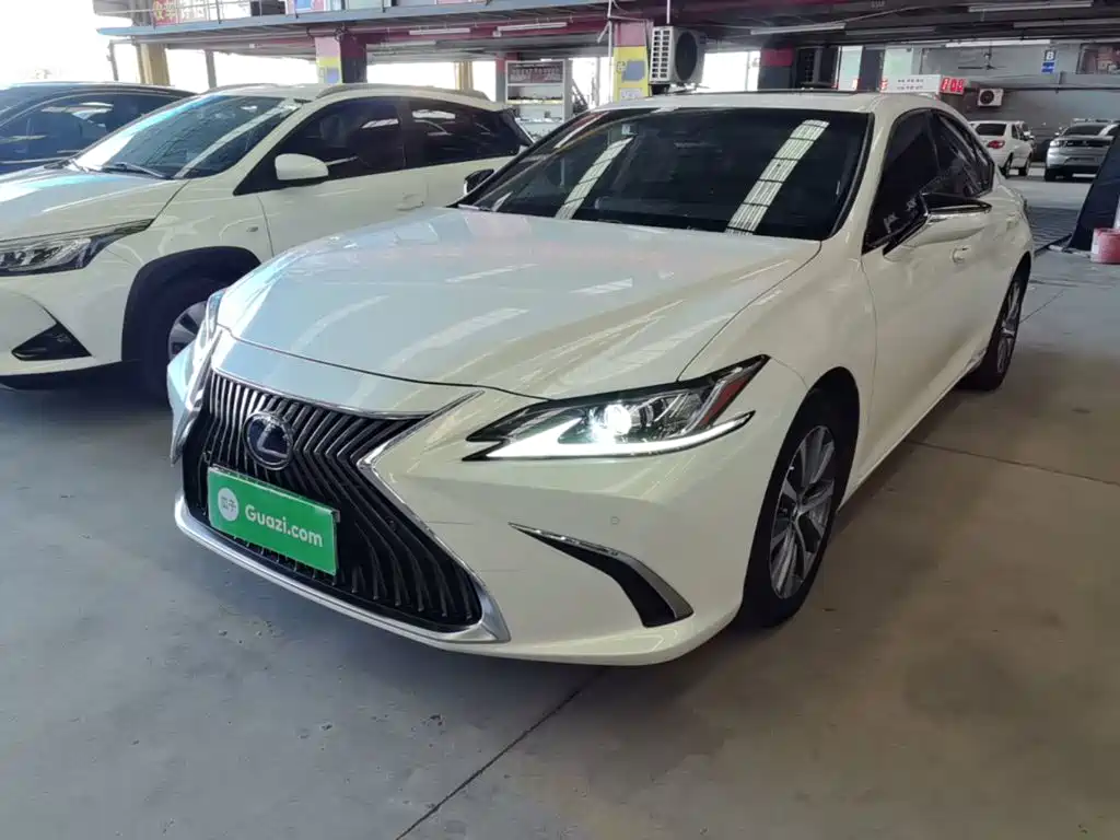 Lexus ES — миниатюра 2