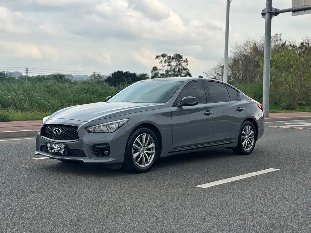 Infiniti Q50L 2014