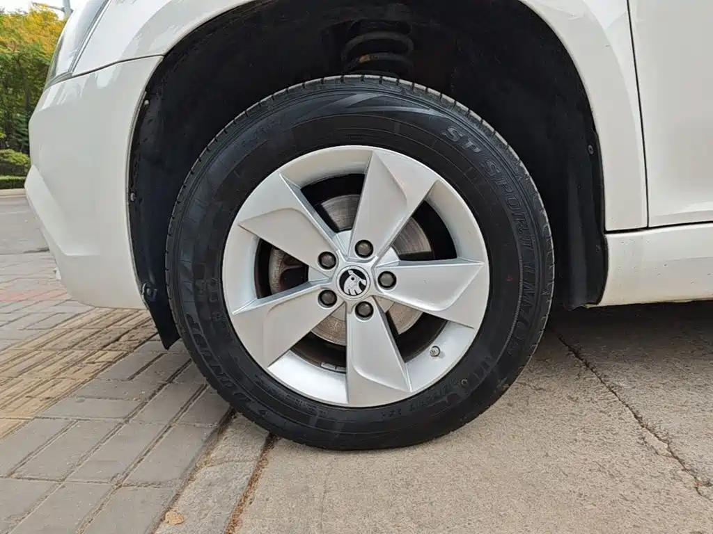 Skoda Yeti — миниатюра 23