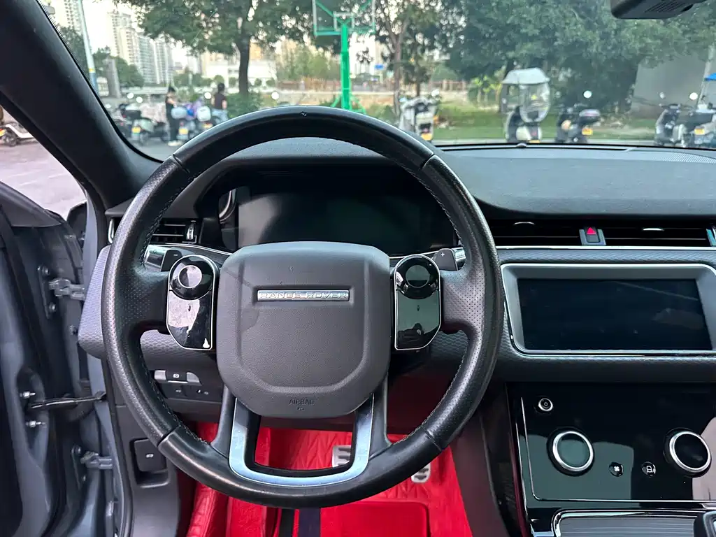Land Rover Evoque — миниатюра 18