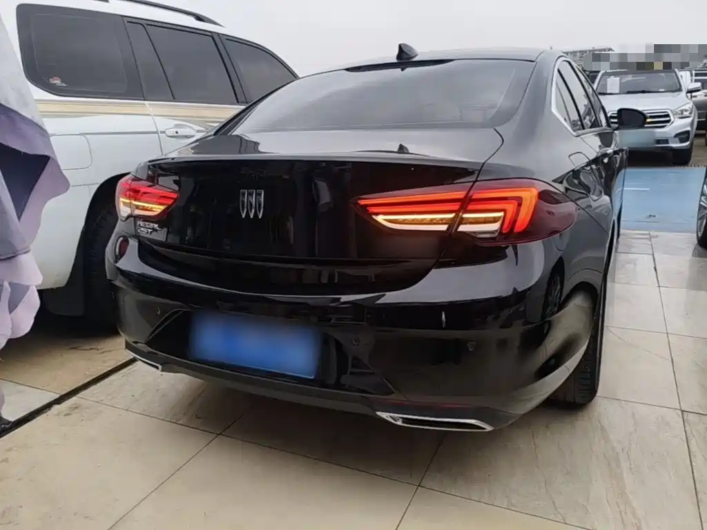 Buick Regal — миниатюра 6