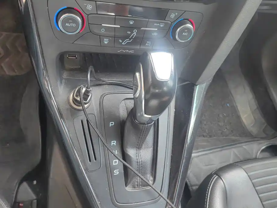 Ford Focus — миниатюра 16