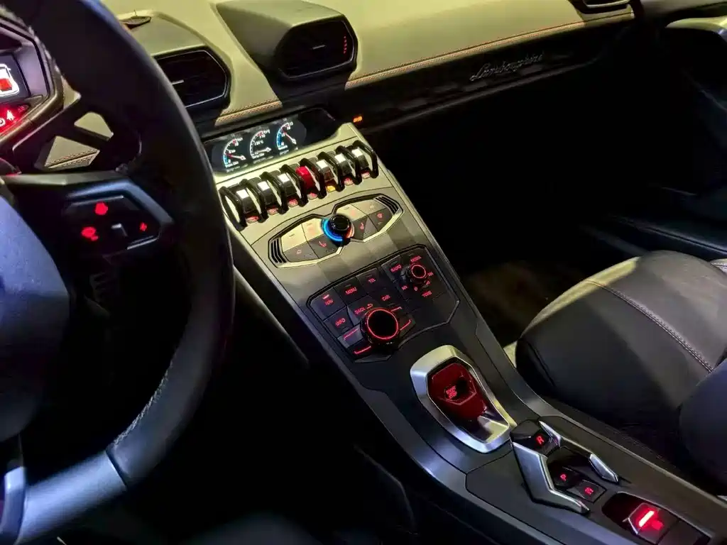 Lamborghini Huracán — миниатюра 3