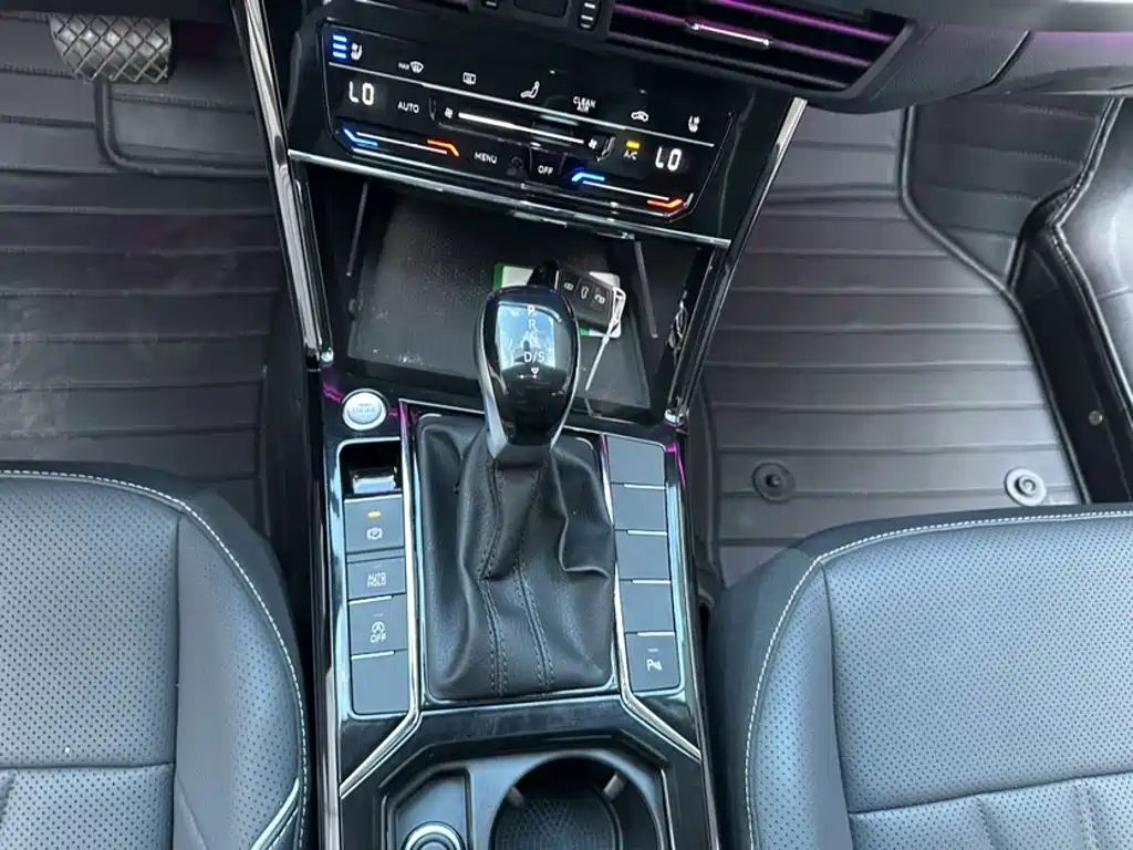 Volkswagen Passat — миниатюра 13