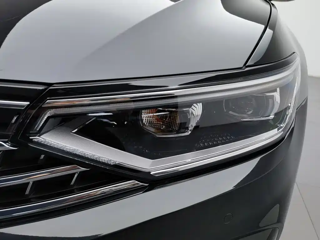 Volkswagen Magotan — миниатюра 7