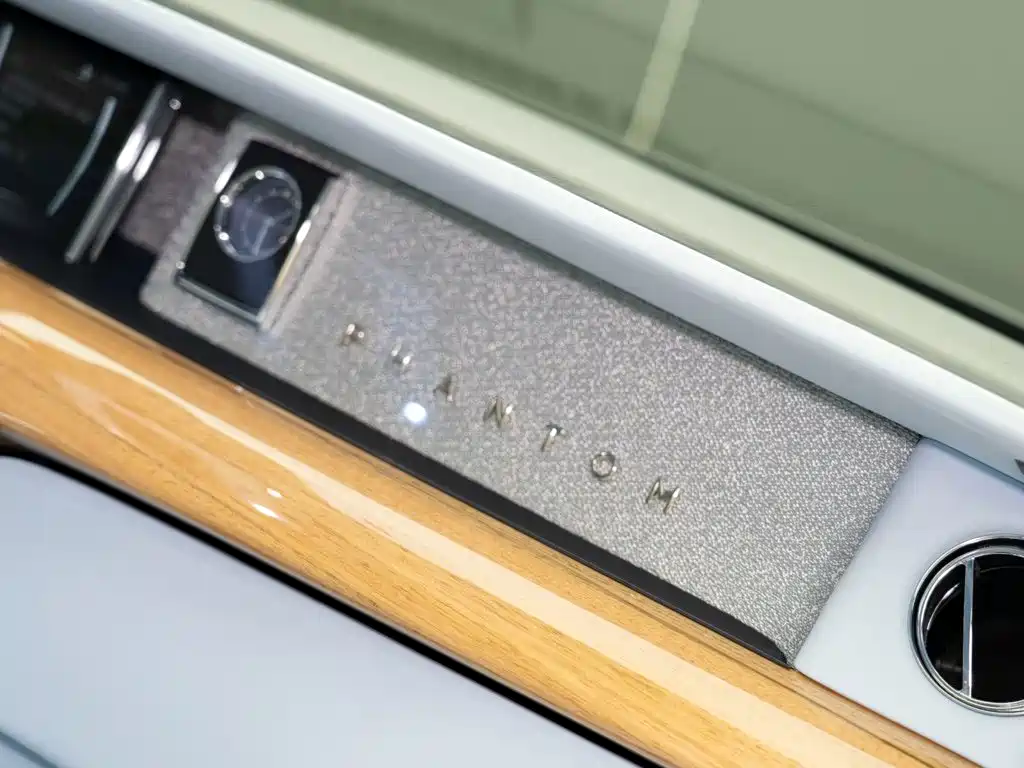 Rolls-Royce Phantom — миниатюра 29